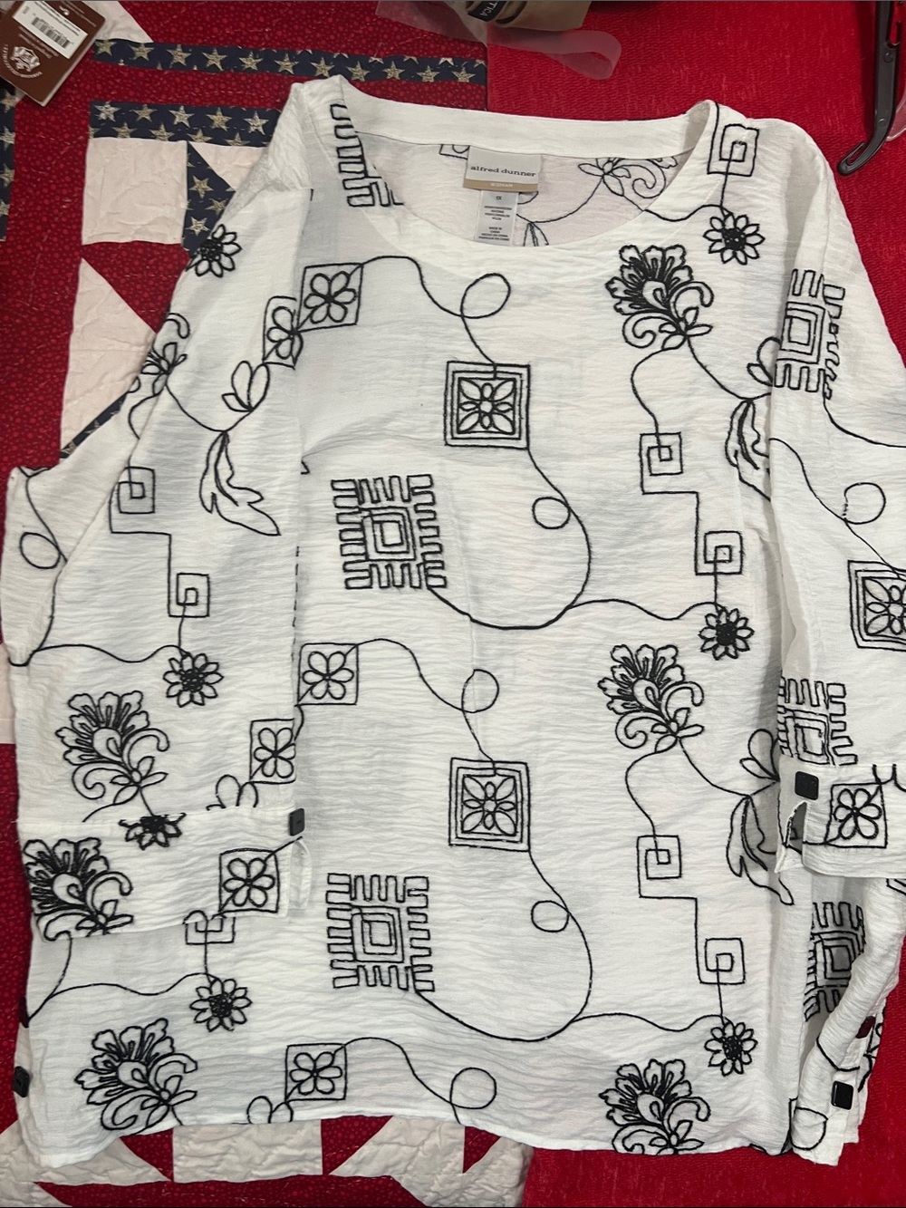 Alfred Dunner White Textured Tunic with Black Floral & Geometric Embroidery